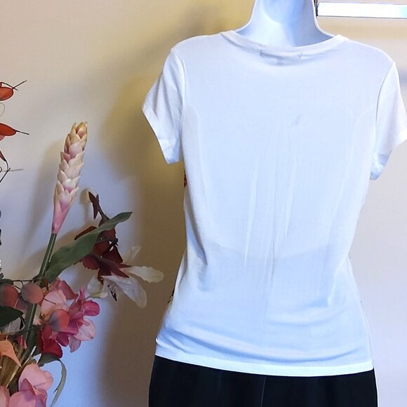 NWOT NESS Women's Floral Graphic Tee Shirts Crew Neck Trendy Top M 8 10 - Picture 6 of 8